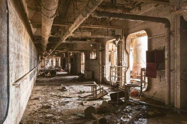 Fotografii şocante cu interiorul vasului Costa Concordia