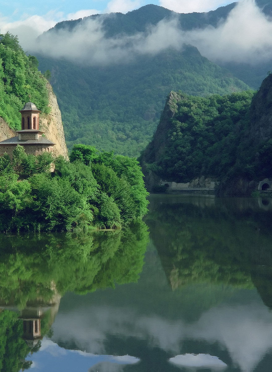  Reclama FRUMOASĂ pe care i-o face României o publicaţie străină