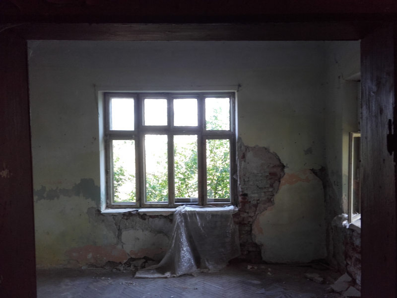 Conacul Brătienilor a fost vândut pe OLX