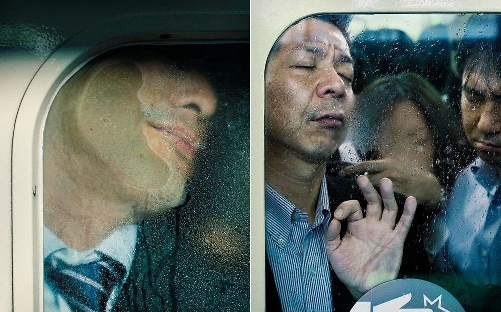 Modul brutal în care ,,oshiya'' îi împing pe călătorii metroului japonez