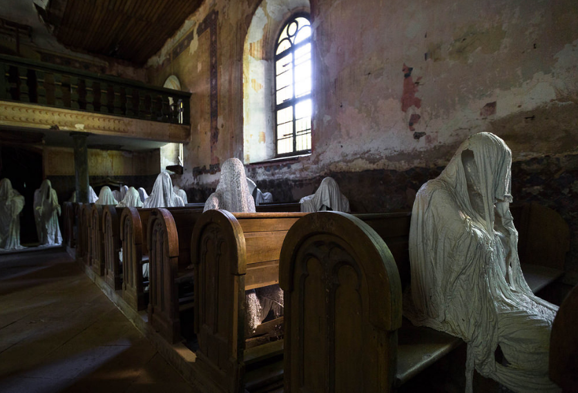 Fantomele bisericii Sf. Gheorghe din Lekova