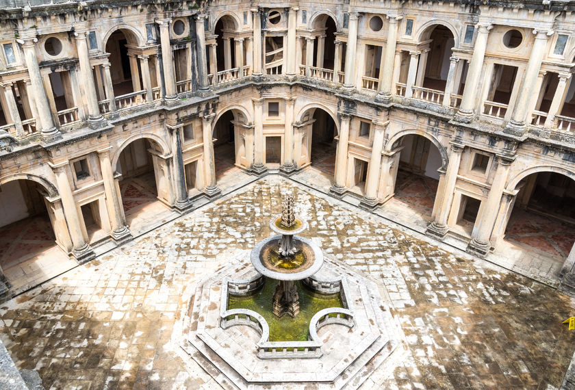 Convento de Cristo, castelul medieval construit de Papă pentru Cavalerii Templieri