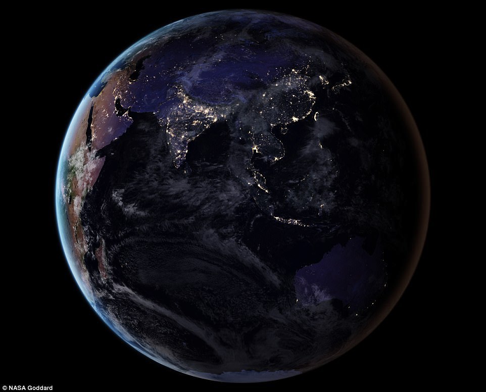 Imagini fascinante făcute de NASA cu Pământul în timpul nopţii