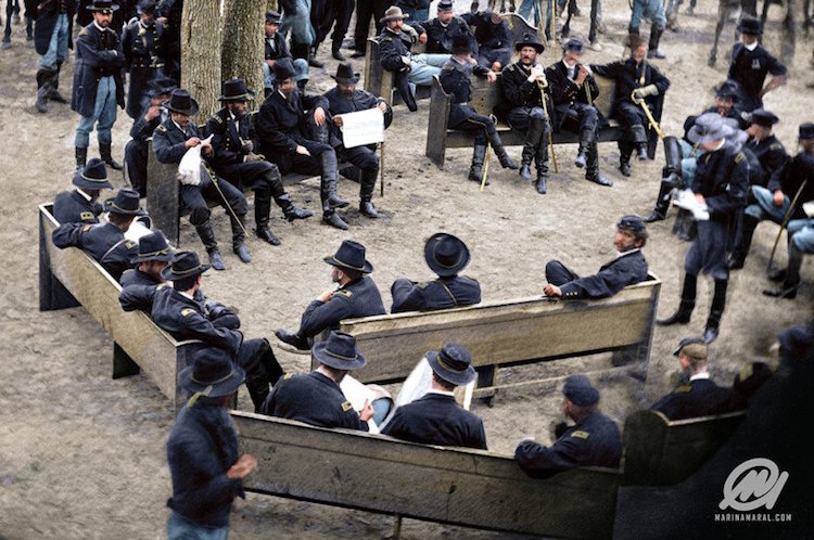 Imagini istorice alb-negru readuse la viaţă cu ajutorul culorilor