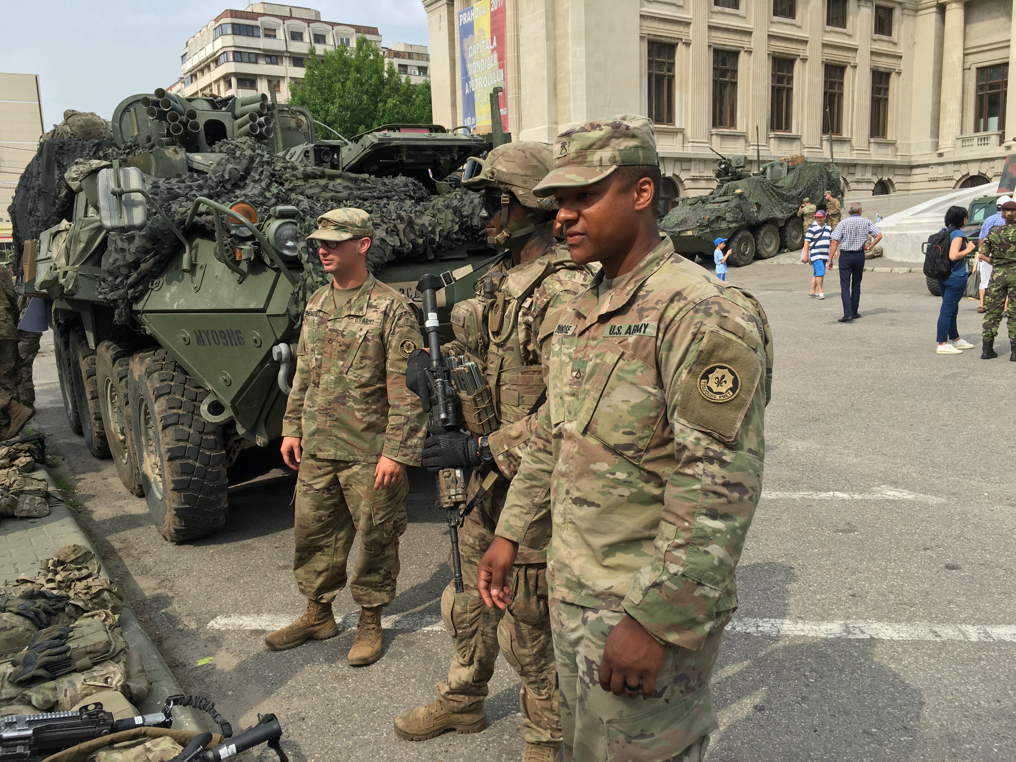 Expoziţie cu tehnică militară la Ploieşti