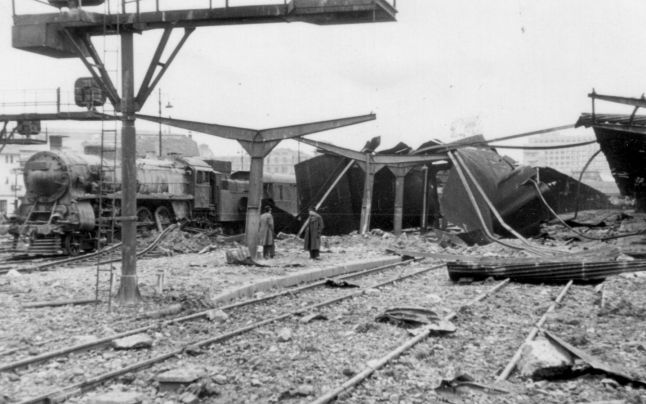 Dezastrul produs de bombardamentele aeriene asupra Bucureştiului din 1944