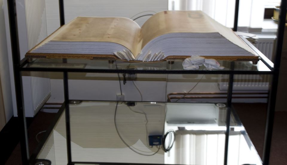 Codex Gigas, numită şi Biblia Diavolului, este cel mai mare şi enigmatic manuscris din istoria Evului Mediu din Europa