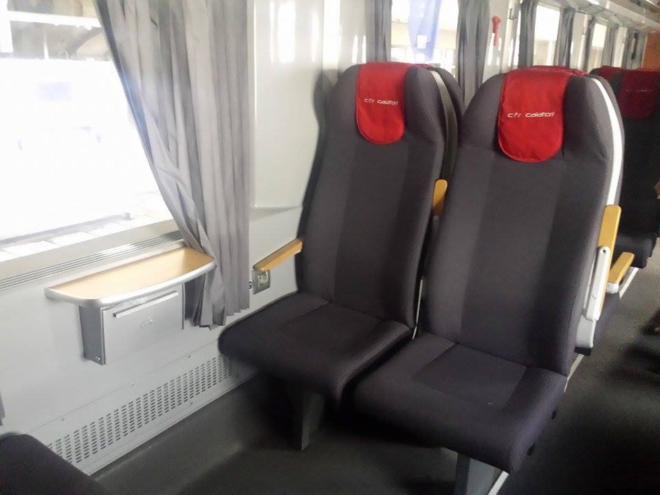 Vagon modern cu aer condiţionat şi internet