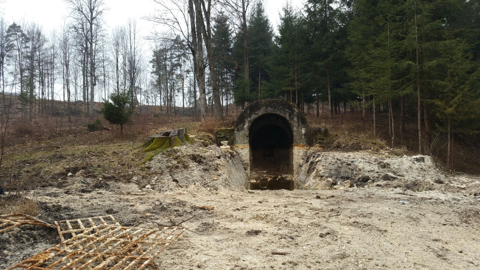 Staţiunea Sîngeorz-Băi a ajuns aproape o ruină