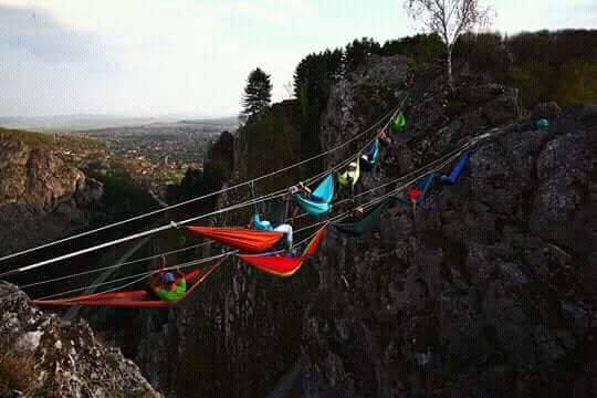 Hamace la înălţime în Gorj pentru turiştii care doresc să viziteze