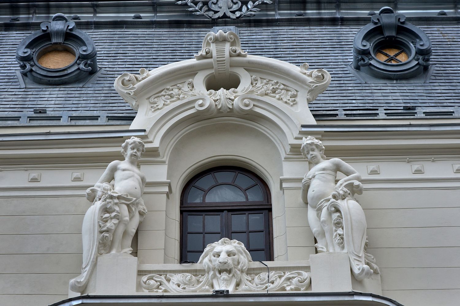 Casa Miţa Biciclista