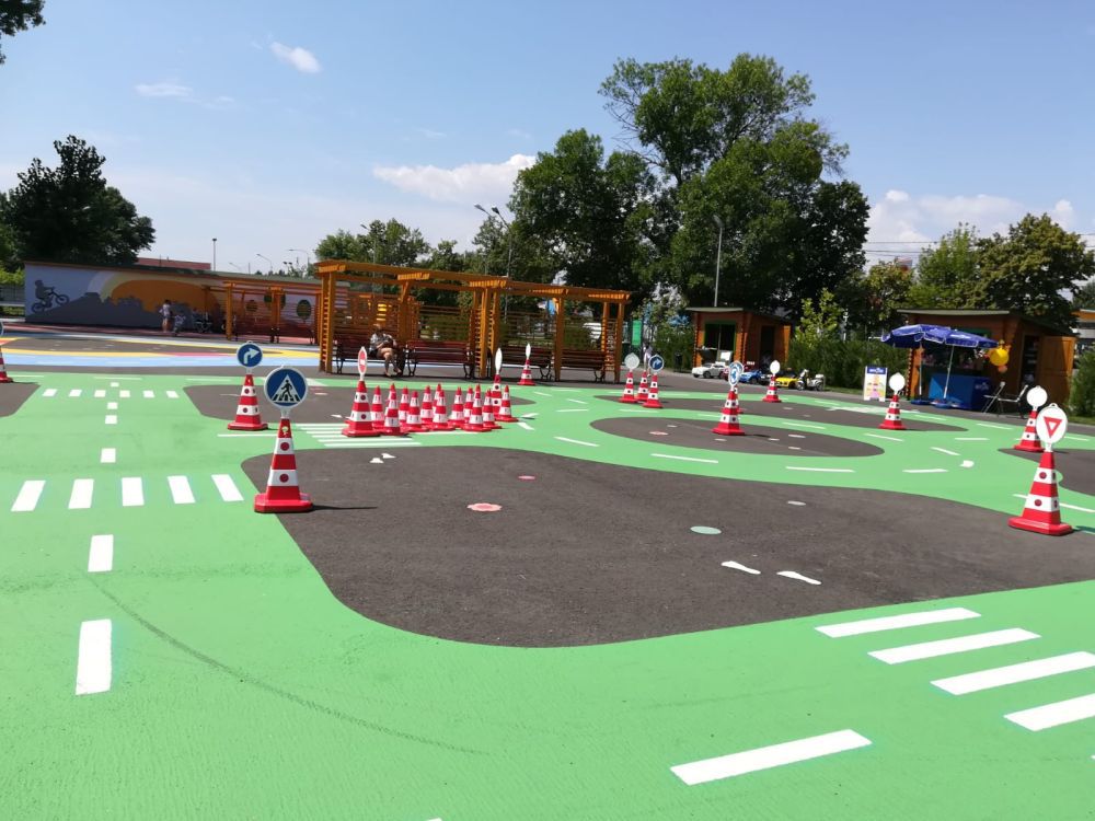 Velo Park, prima staţie inteligentă de biciclete din România