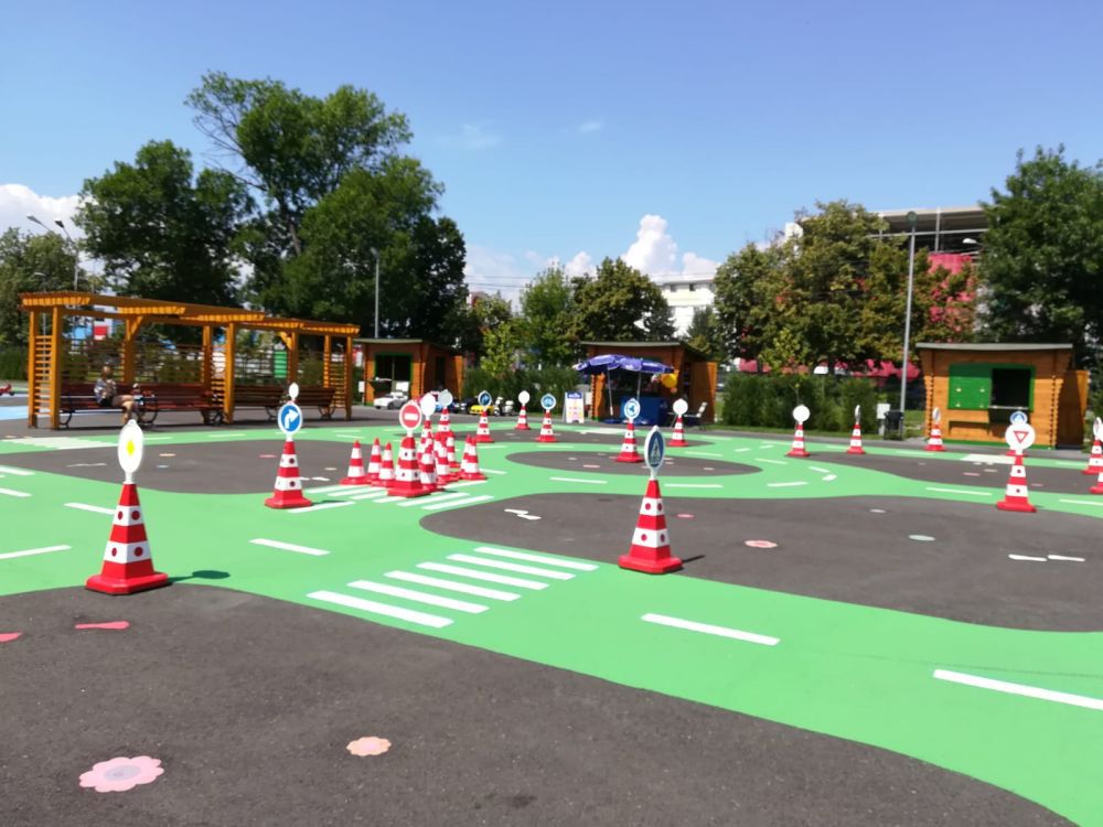 Velo Park, prima staţie inteligentă de biciclete din România