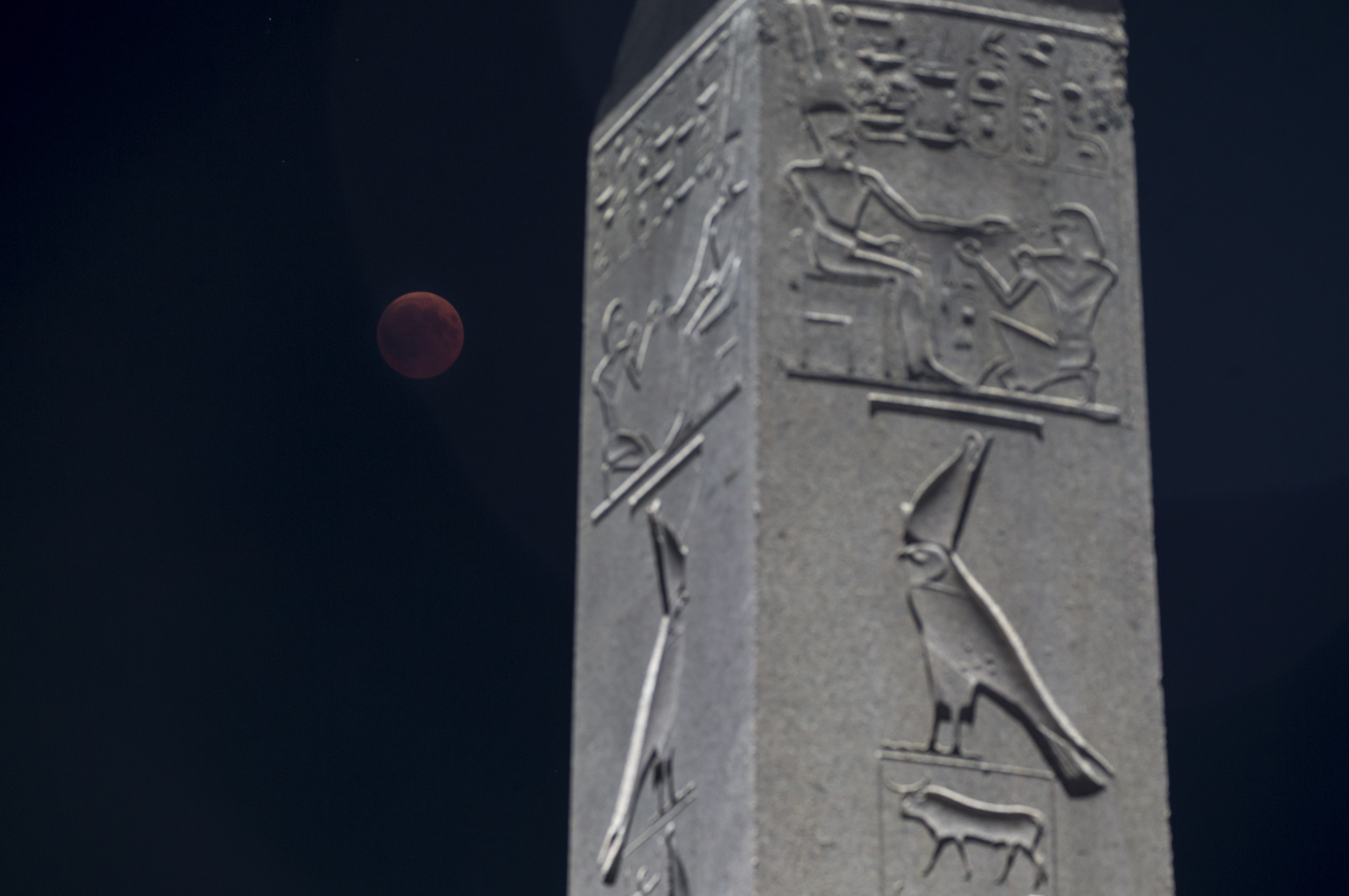 Luna sângerie din 27 iulie