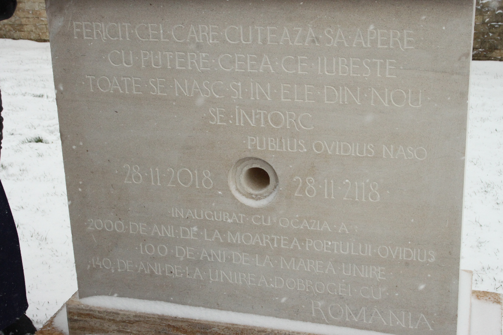 Statuia lui Ovidiu, la Constanţa