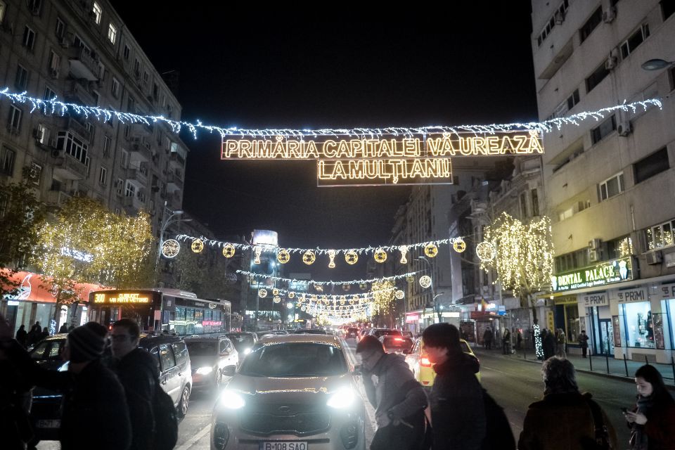 Bucureştiul, împodobit cu liminiţe de Crăciun în 2019