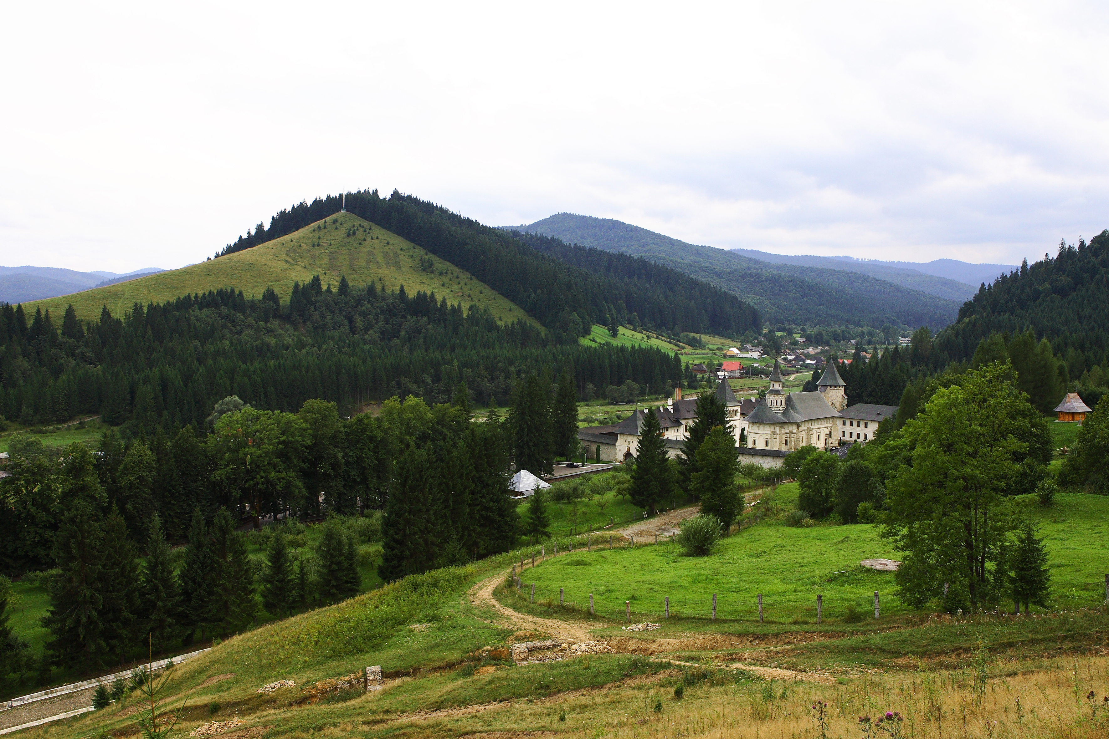 Mănăstirea Putna, în imagini